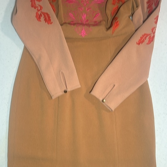 Champagne & Strawberry Boho Embroidered Mini Dress Size Small - Picture 10 of 10